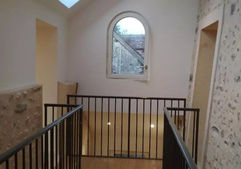 Majatalo Chambres D Hôtes De La Fontaine