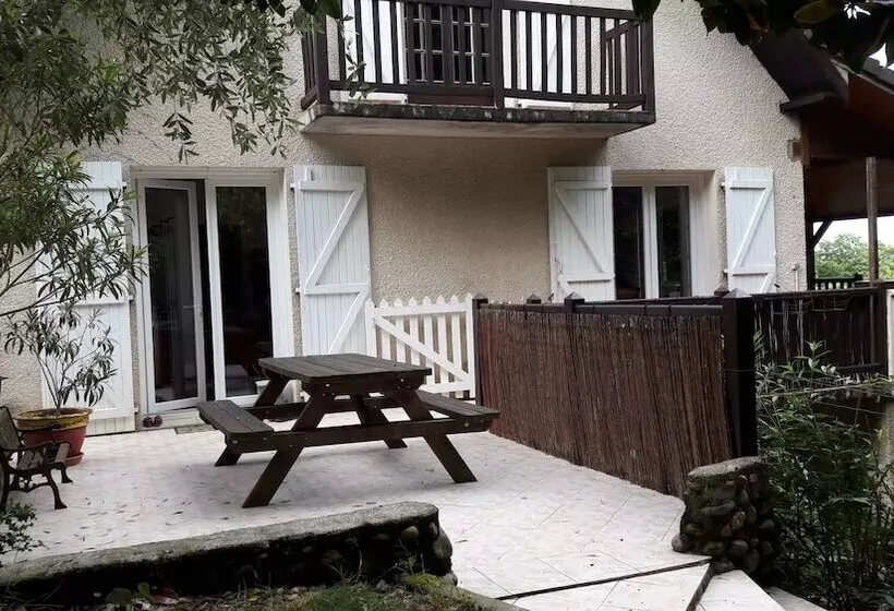 Majatalo En Plein Coeur De La Forêt