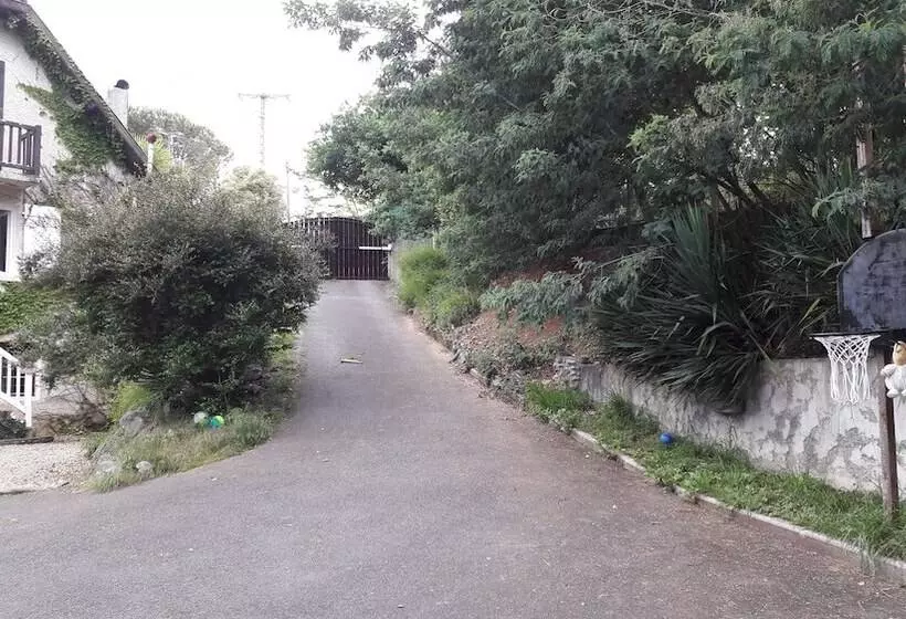 Majatalo En Plein Coeur De La Forêt