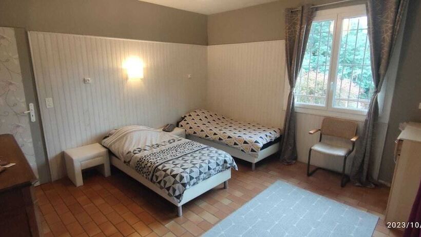 펜션 En Plein Coeur De La Forêt