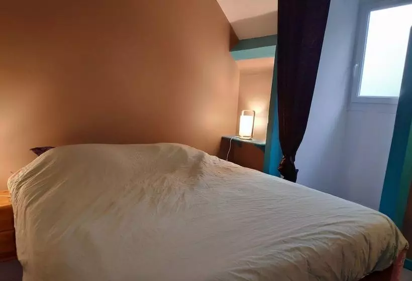 Majatalo En Plein Coeur De La Forêt