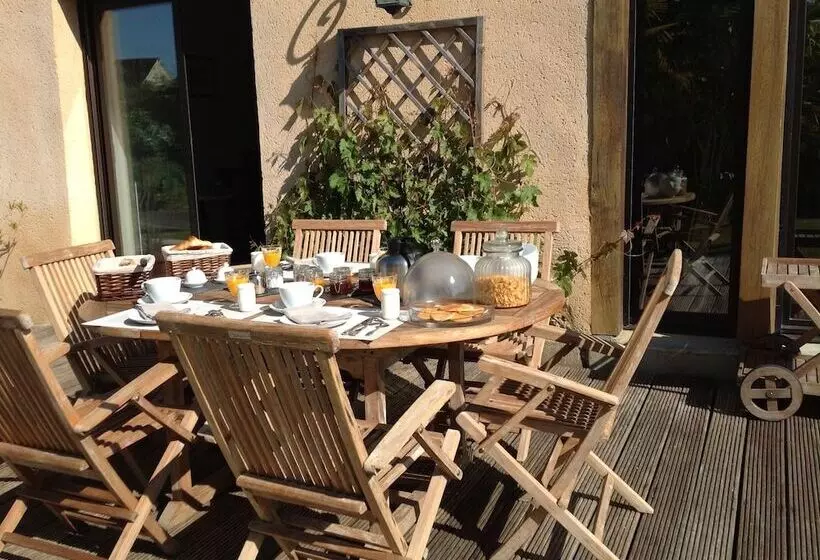 Majatalo La Peuterne