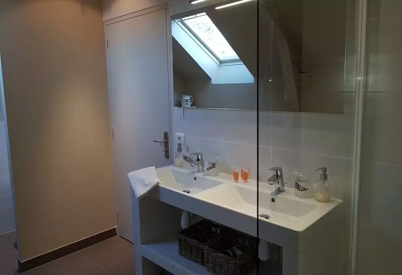 Majatalo La Peuterne