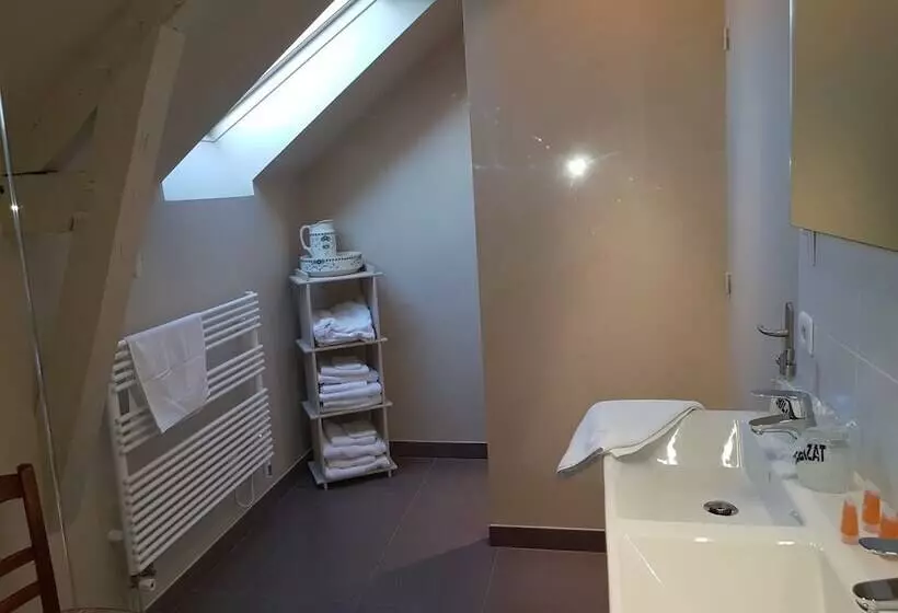 Majatalo La Peuterne