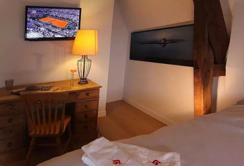 Majatalo Les Tourelles De Thun