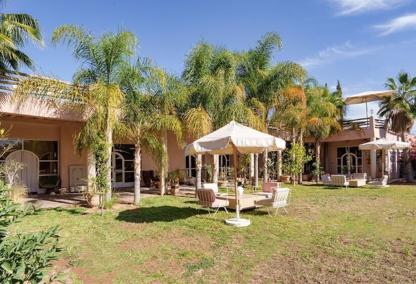 پانسیون The Gardener's House