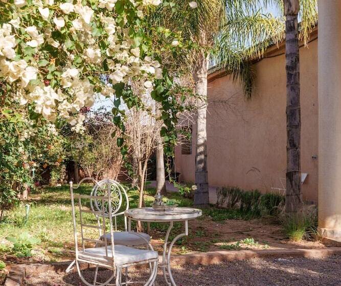 پانسیون The Gardener's House