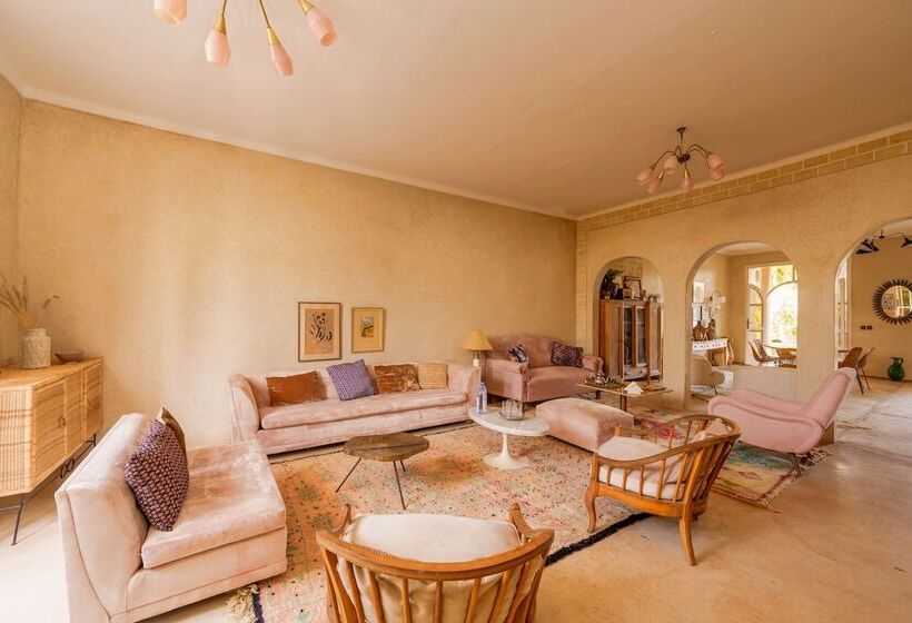 پانسیون The Gardener's House