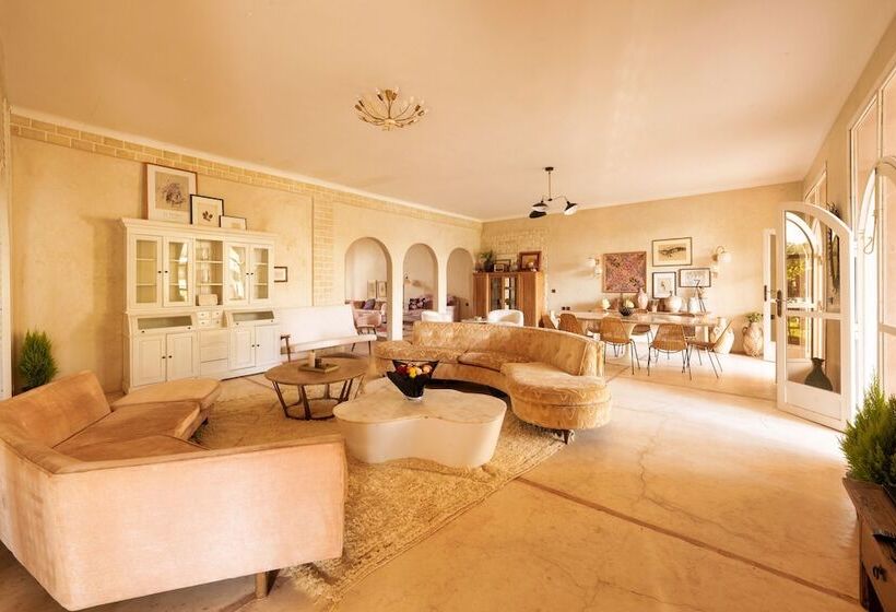 پانسیون The Gardener's House