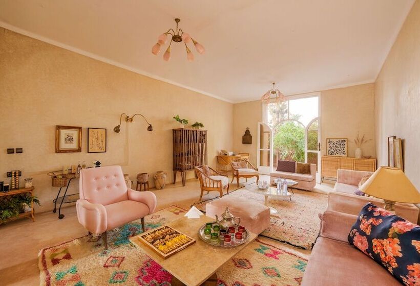 پانسیون The Gardener's House