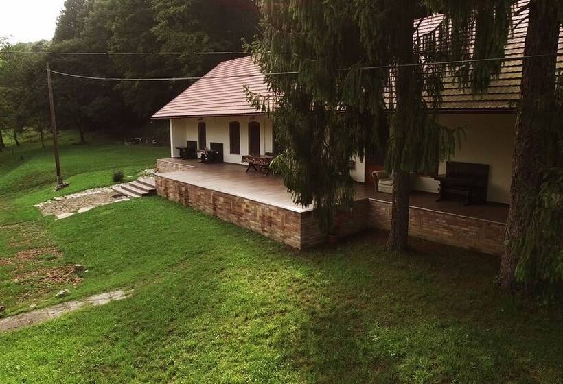 Пансион Vörös Cser Vendégház