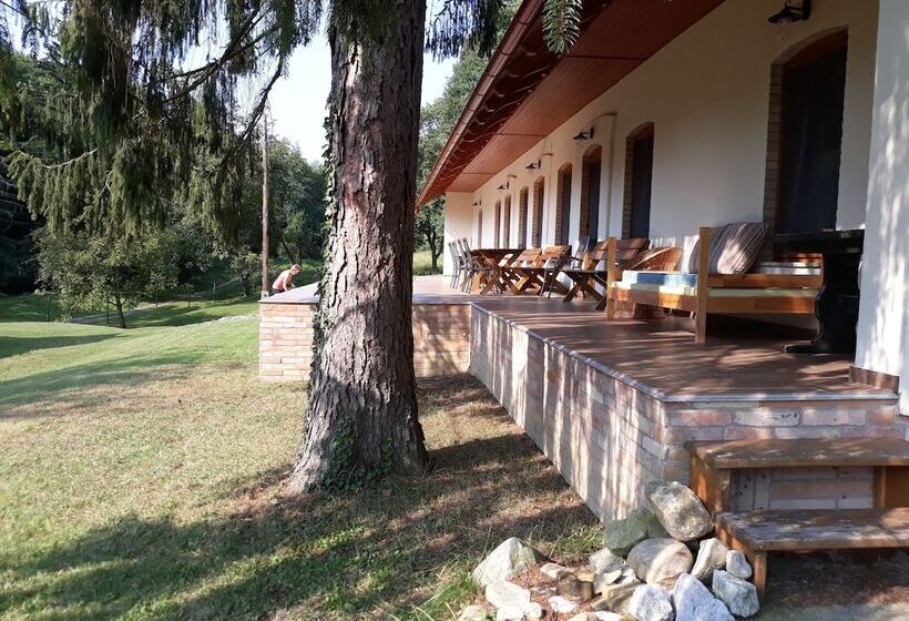 Пансион Vörös Cser Vendégház