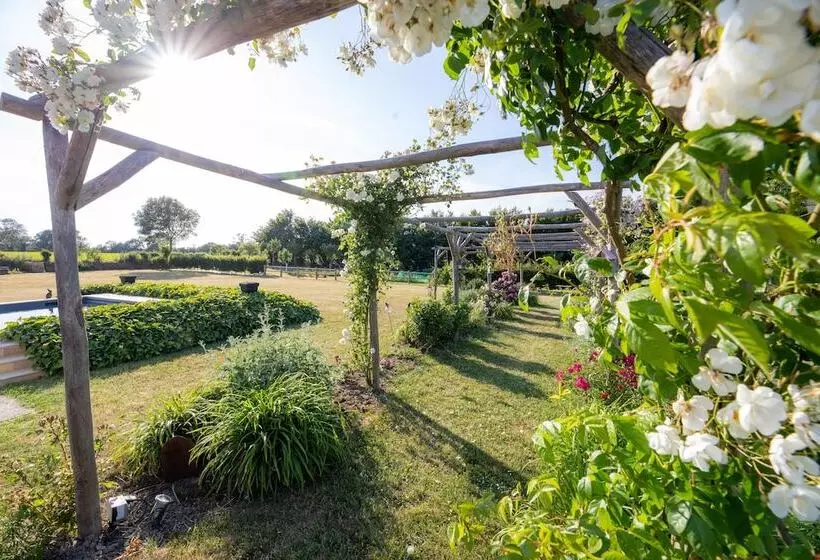 Aamiaismajoitus (B&B) Au Manoir Des Loges