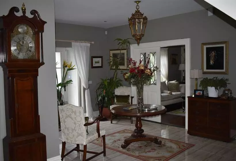 Aamiaismajoitus (B&B) Ballybur Lodge