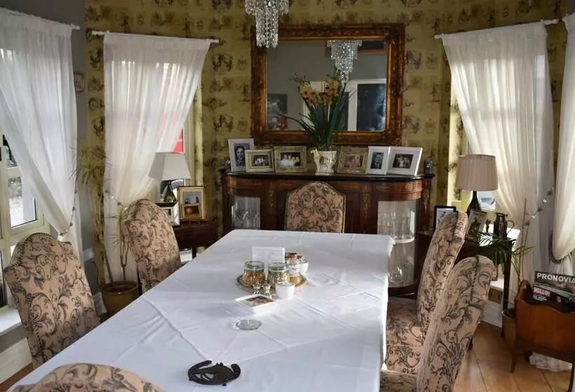 Aamiaismajoitus (B&B) Ballybur Lodge