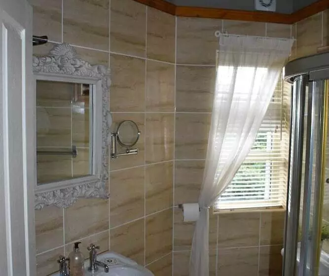 Aamiaismajoitus (B&B) Ballybur Lodge