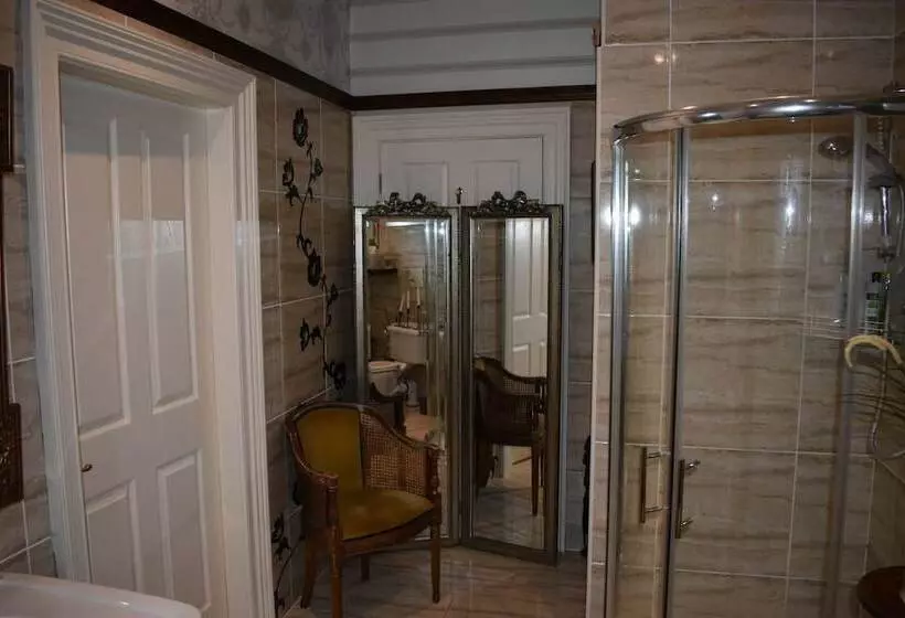 Aamiaismajoitus (B&B) Ballybur Lodge