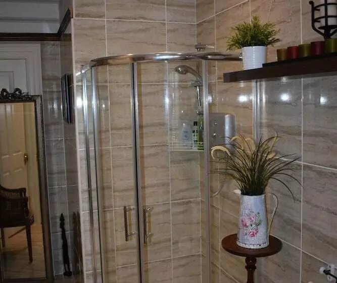 Aamiaismajoitus (B&B) Ballybur Lodge