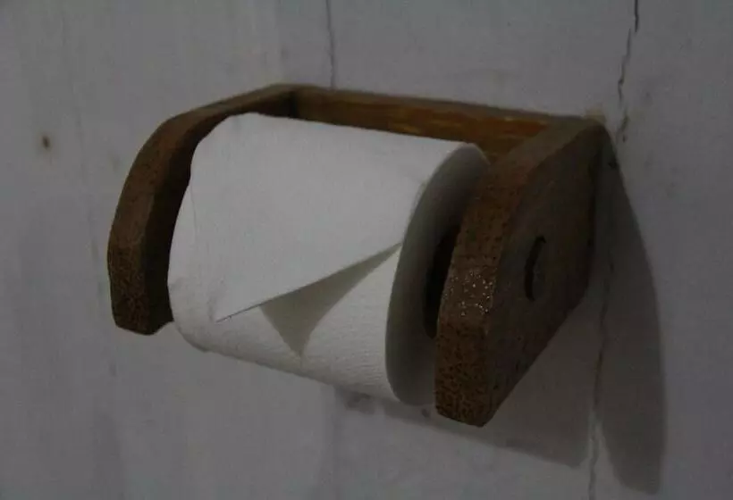 Aamiaismajoitus (B&B) Cemara Beachfront Suite