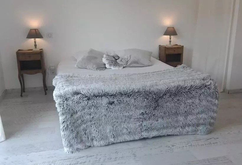 Aamiaismajoitus (B&B) Les Chambres De La Nouvelle Aliénor