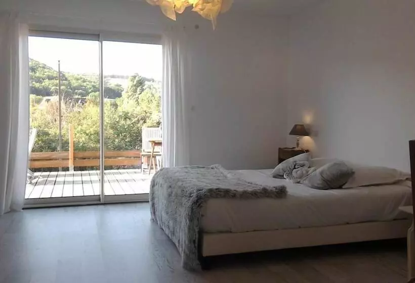 Aamiaismajoitus (B&B) Les Chambres De La Nouvelle Aliénor