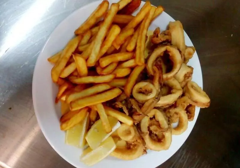 簡易ホテル Bena E Traes