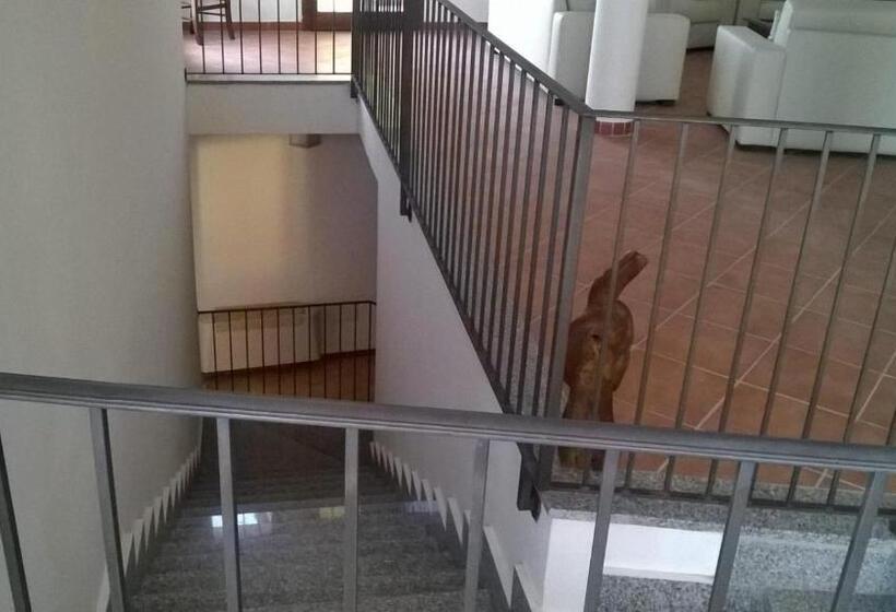 פונדק Bena E Traes