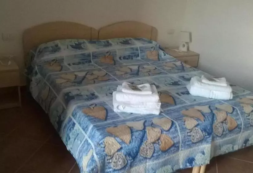 簡易ホテル Bena E Traes