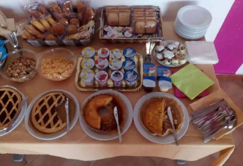 簡易ホテル Bena E Traes