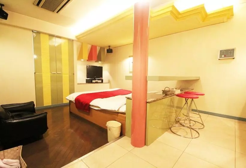 Hotelli Bibi   Adults Only