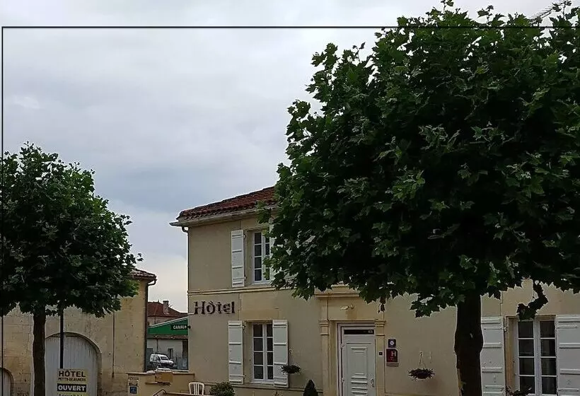 ホテル Hôtel Le Relais De Jarnac Champagne
