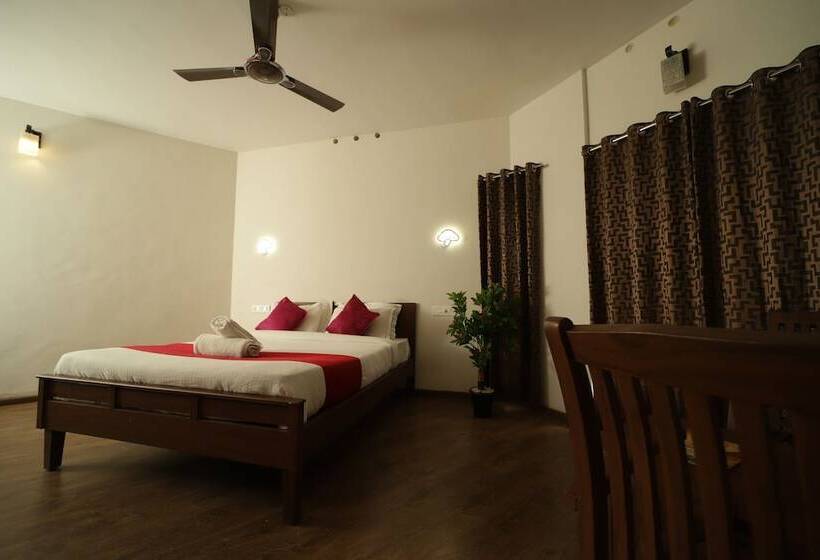 בית מלון כפרי Munnar Breeze