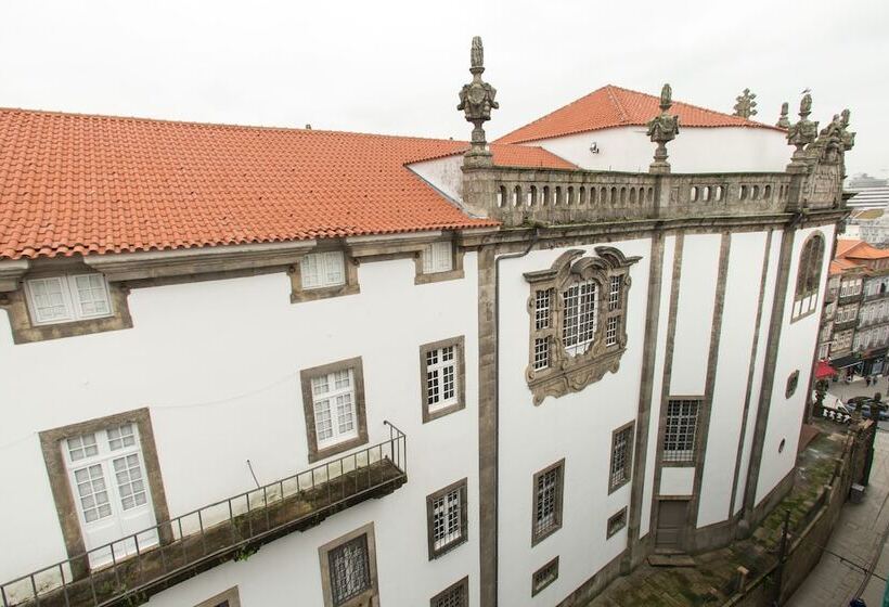 هتل Porto And Clerigos Views By Porto City Hosts