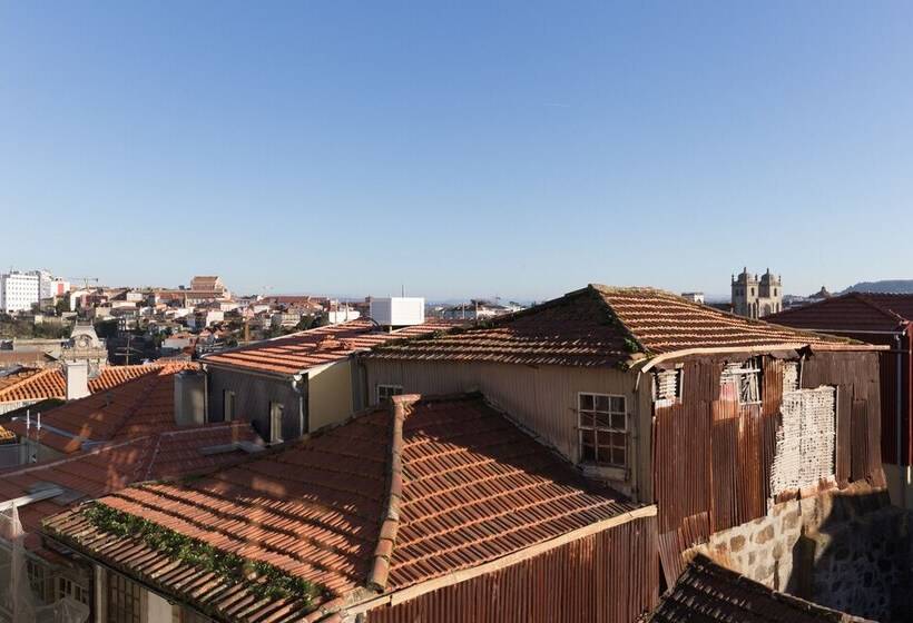 هتل Porto And Clerigos Views By Porto City Hosts