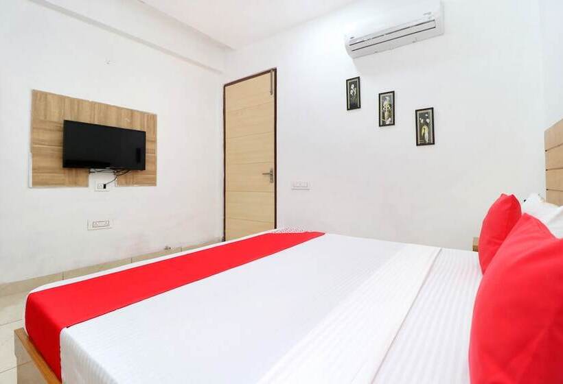 호텔 R K Grand By Oyo Rooms