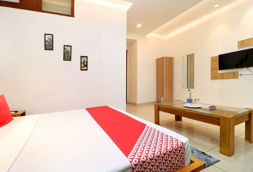 호텔 R K Grand By Oyo Rooms