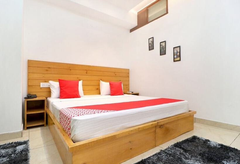 호텔 R K Grand By Oyo Rooms