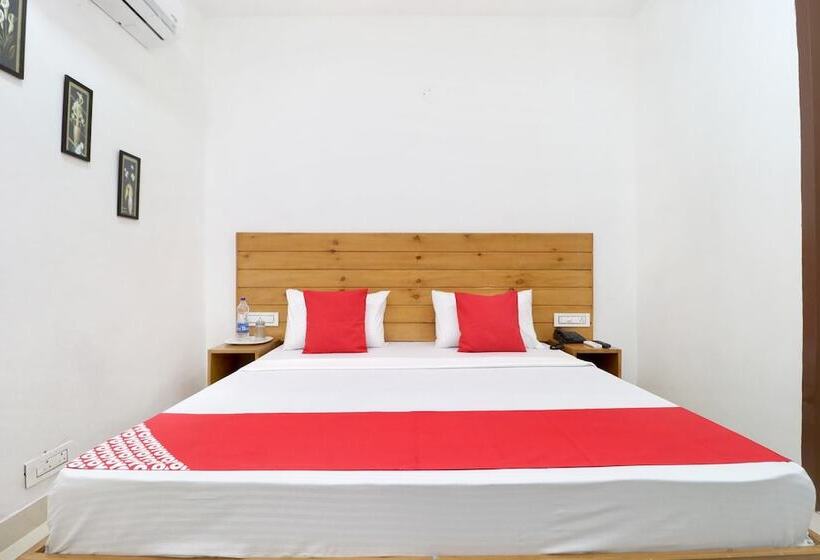 호텔 R K Grand By Oyo Rooms