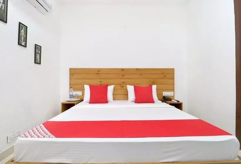 ホテル R K Grand By Oyo Rooms