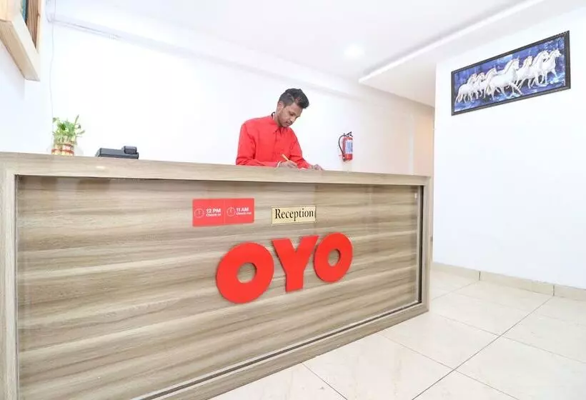 ホテル R K Grand By Oyo Rooms