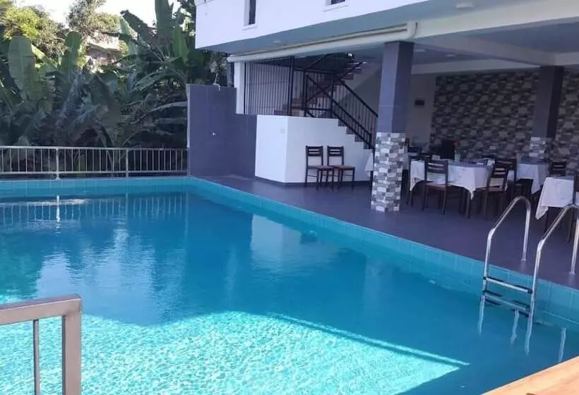 Hotel River Vally Inn