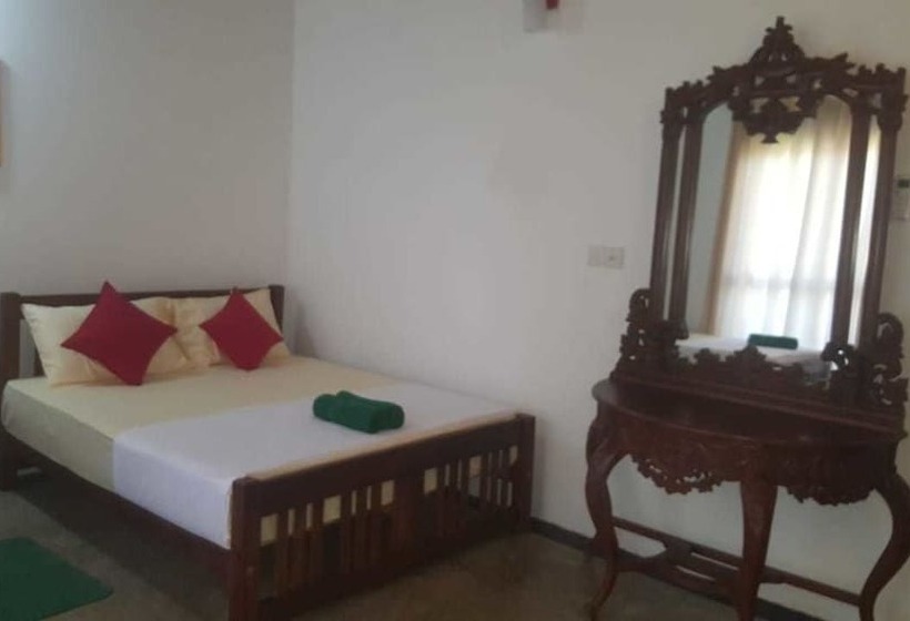 Hotel River Vally Inn