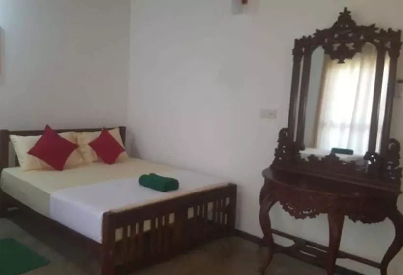 Hotel River Vally Inn