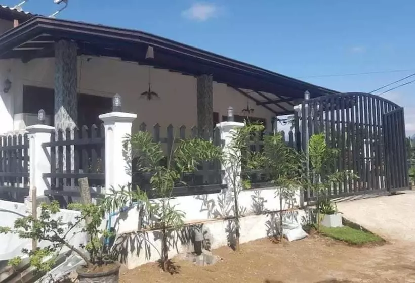 Hotel River Vally Inn