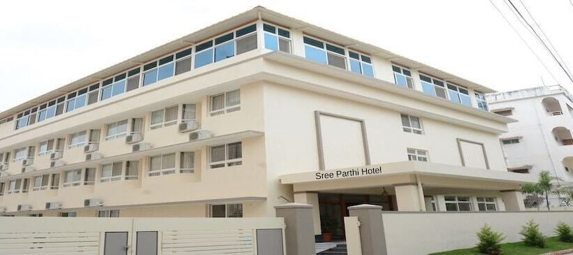 בית מלון כפרי Sree Parthi