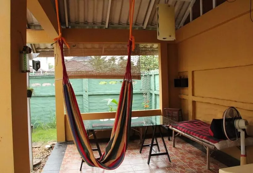 پانسیون Hi Bangkok B&b