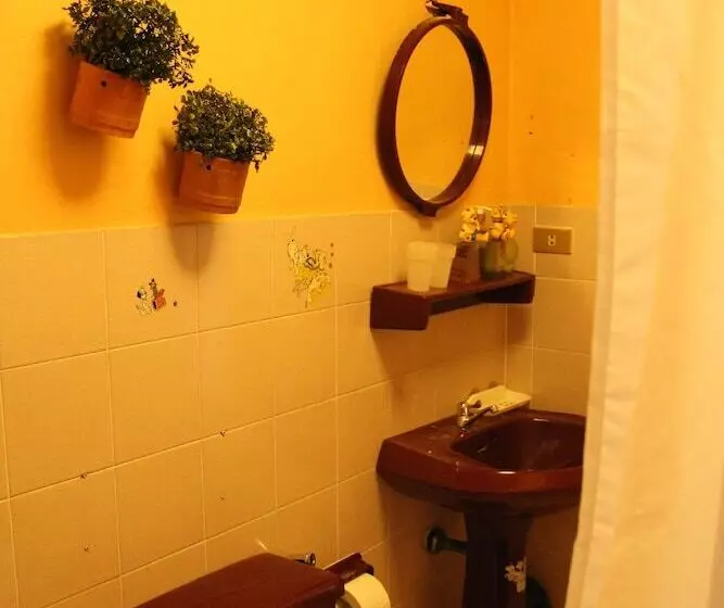 پانسیون Hi Bangkok B&b