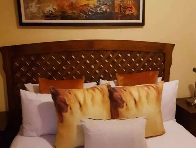 پانسیون Kwantulindawo Guesthouse Vryheid