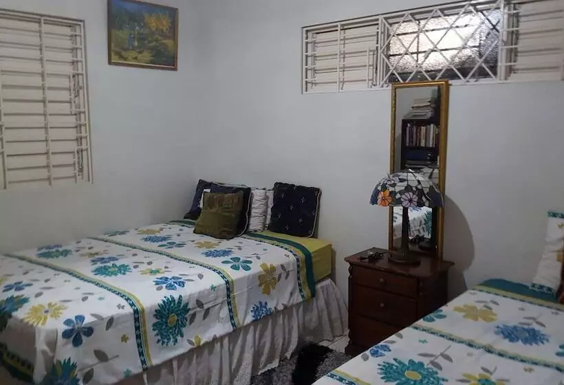 پانسیون Private Cosy Central