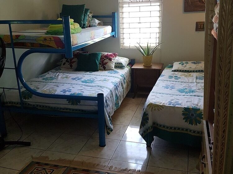 پانسیون Private Cosy Central